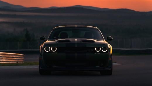 challenger-srt-sunset-headlights-wallpaper-1920×1281