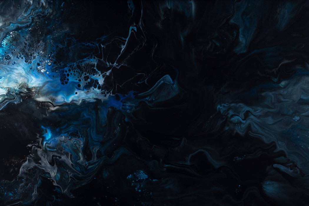 dark-abstract-inky-blue-fluid-wallpaper-1920×1080