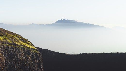 hills-mountains-morning-mist-3840×1600-wallpaper