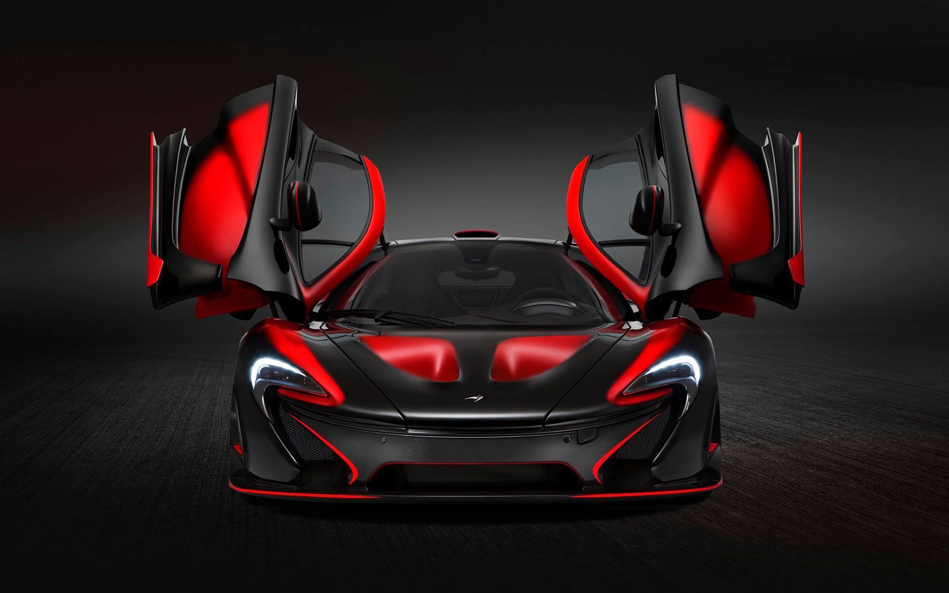 Black and Red McLaren P1 Wallpaper