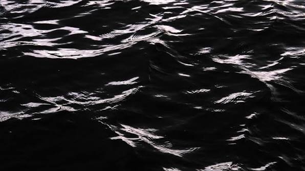 dark-ocean-surface-wallpaper-3840×2160