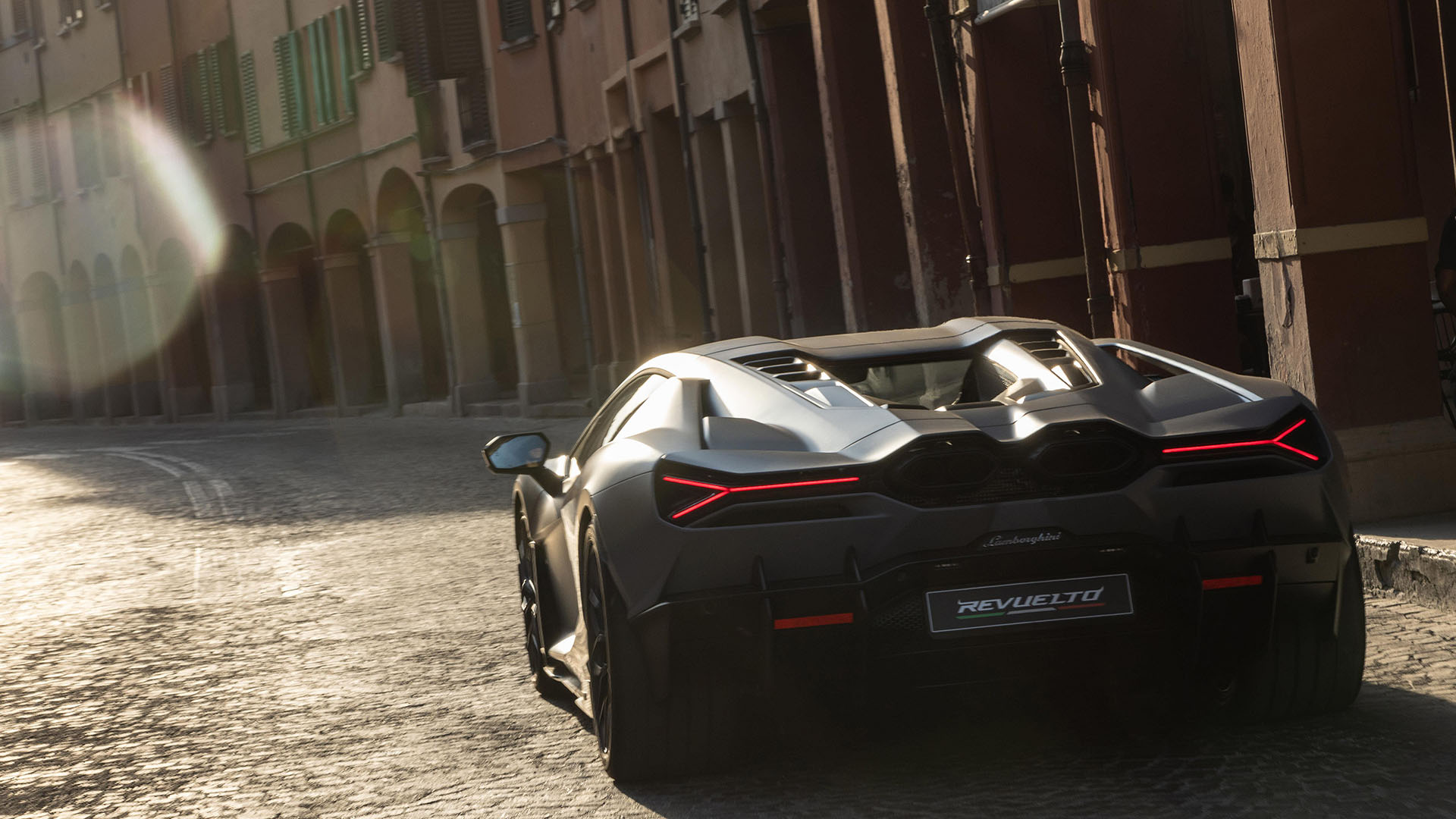 Lamborghini Revuelto City Street Wallpaper