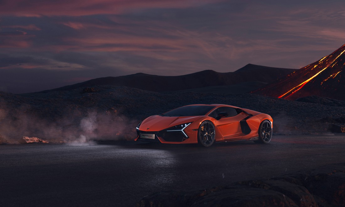 lamborghini-revuelto-volcano-sunset-wallpaper-5000×3000.