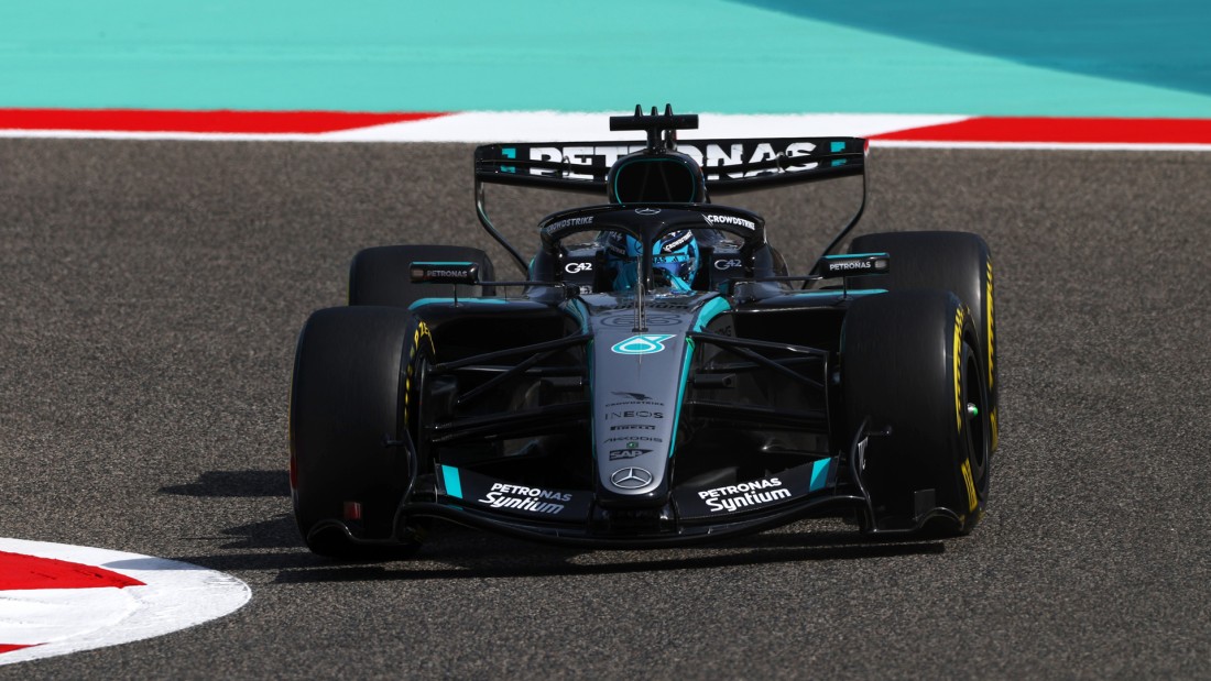 mercedes-f1-race-car-track-wallpaper-1920×1080