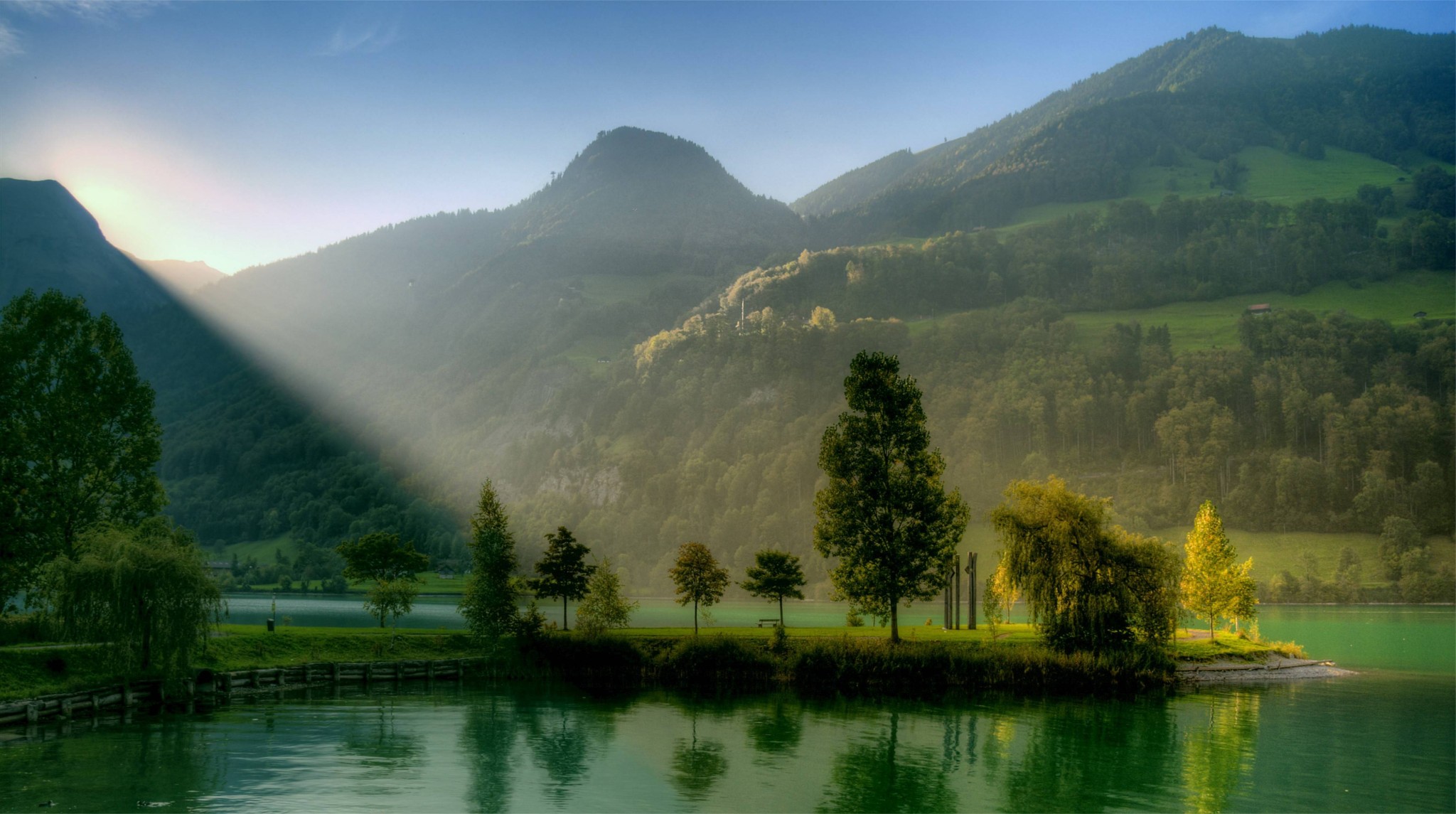 Sunlit Mountain Lake Reflection Wallpaper