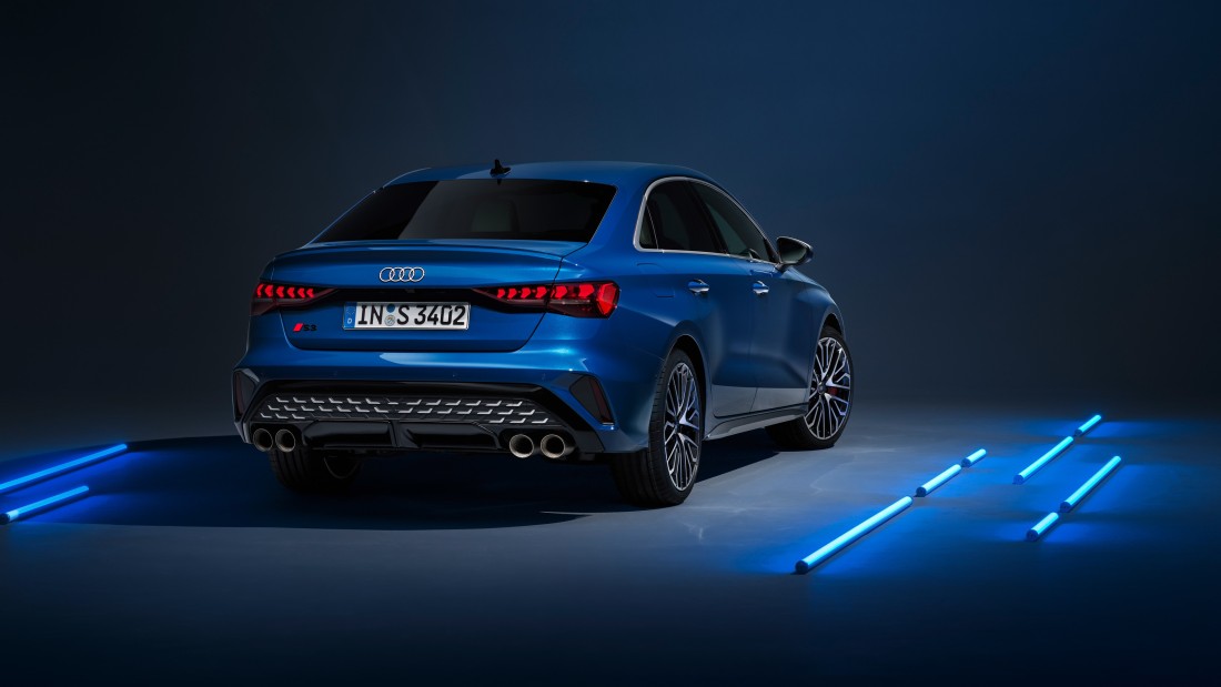 blue-audi-s3-neon-studio-wallpaper-3840×2160