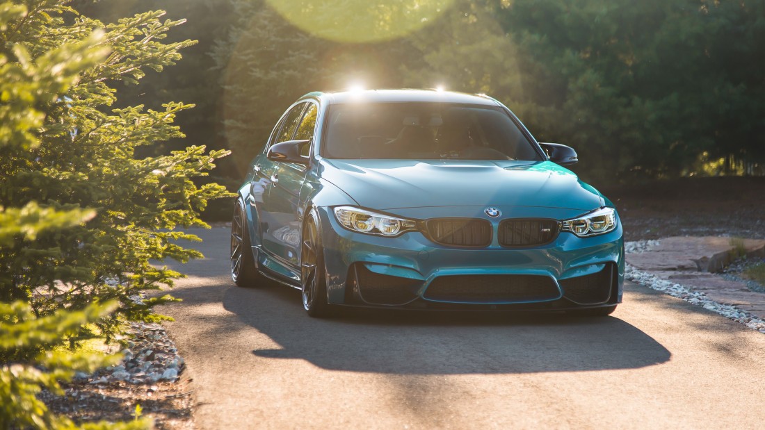 blue-bmw-m3-wallpaper-5120×2800