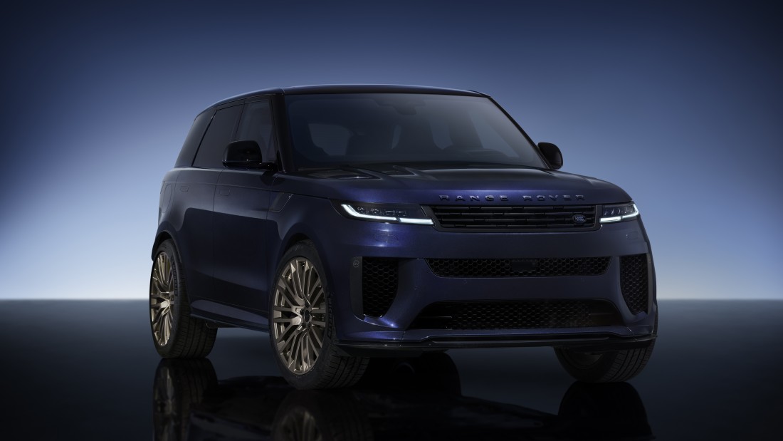 blue-range-rover-sport-studio-wallpaper-3840×2160