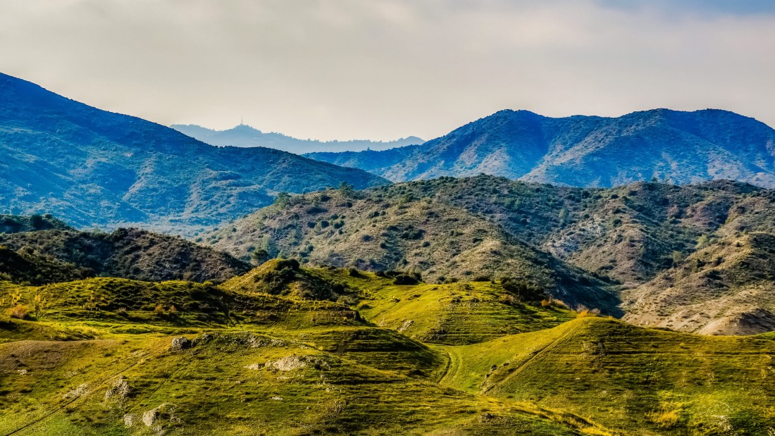 green-hills-blue-mountain-landscape-wallpaper-3840×2160