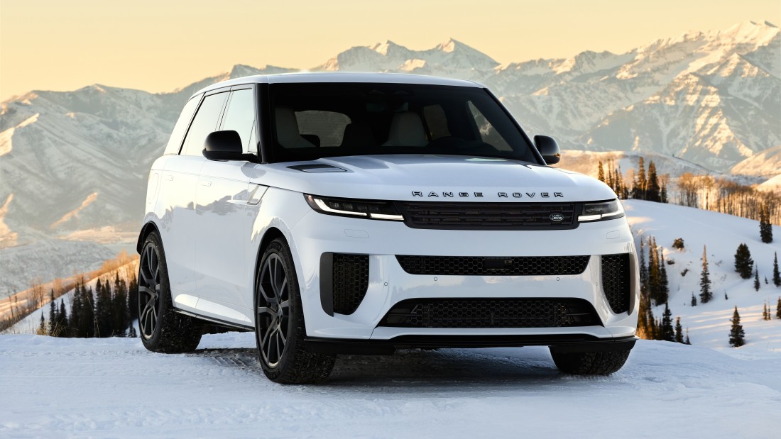white-range-rover-snow-mountain-wallpaper-5120×2880