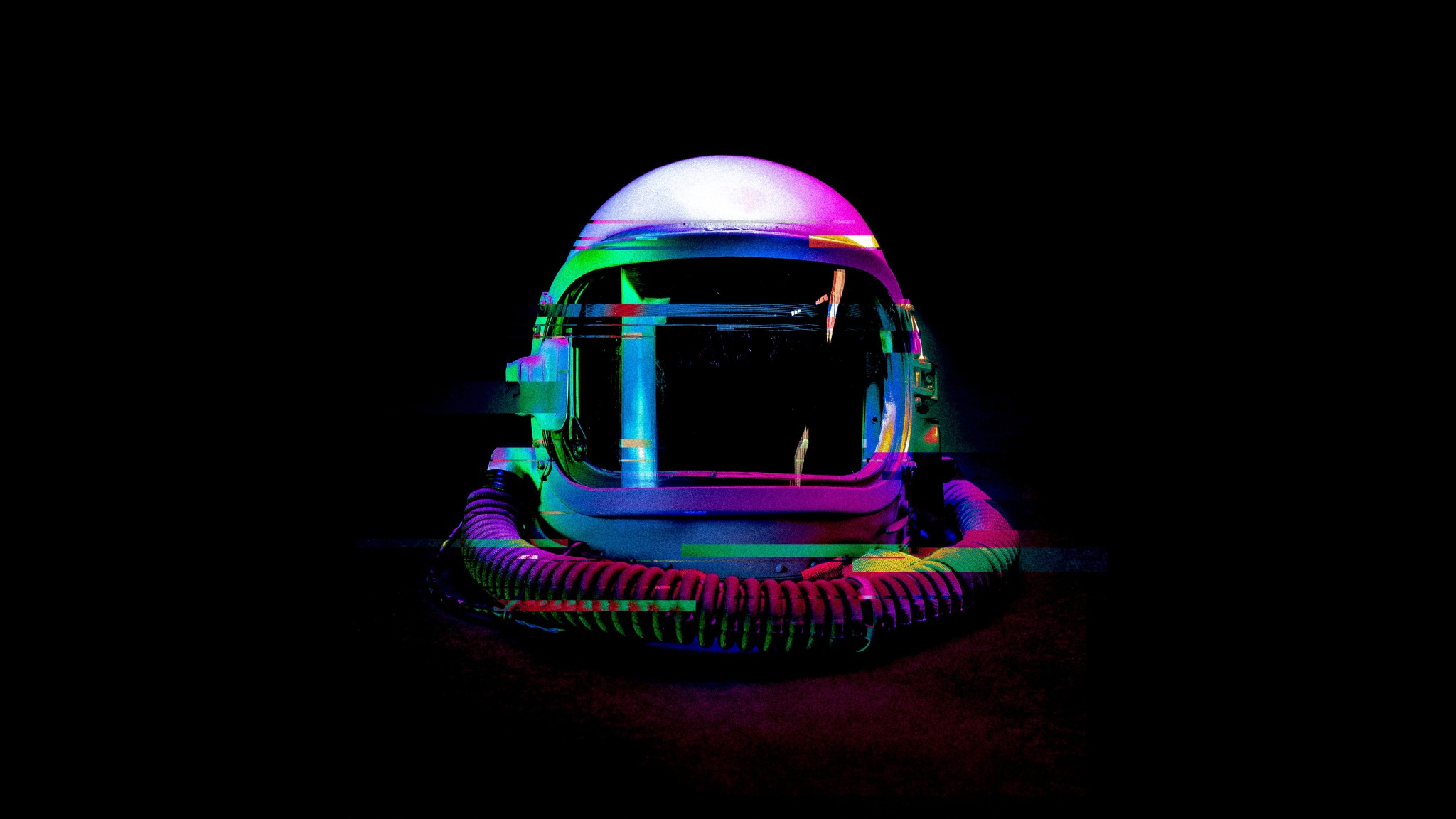Glitch Astronaut Helmet Space Wallpaper