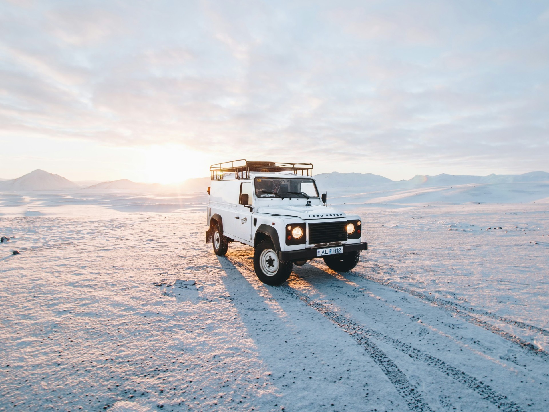 Land Rover Defender Winter Sunrise Wallpaper – free HD wallpaper