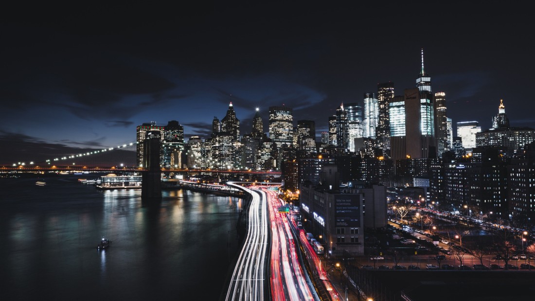 new-york-city-skyline-brooklyn-bridge-4k-wallpaper-3840×2160