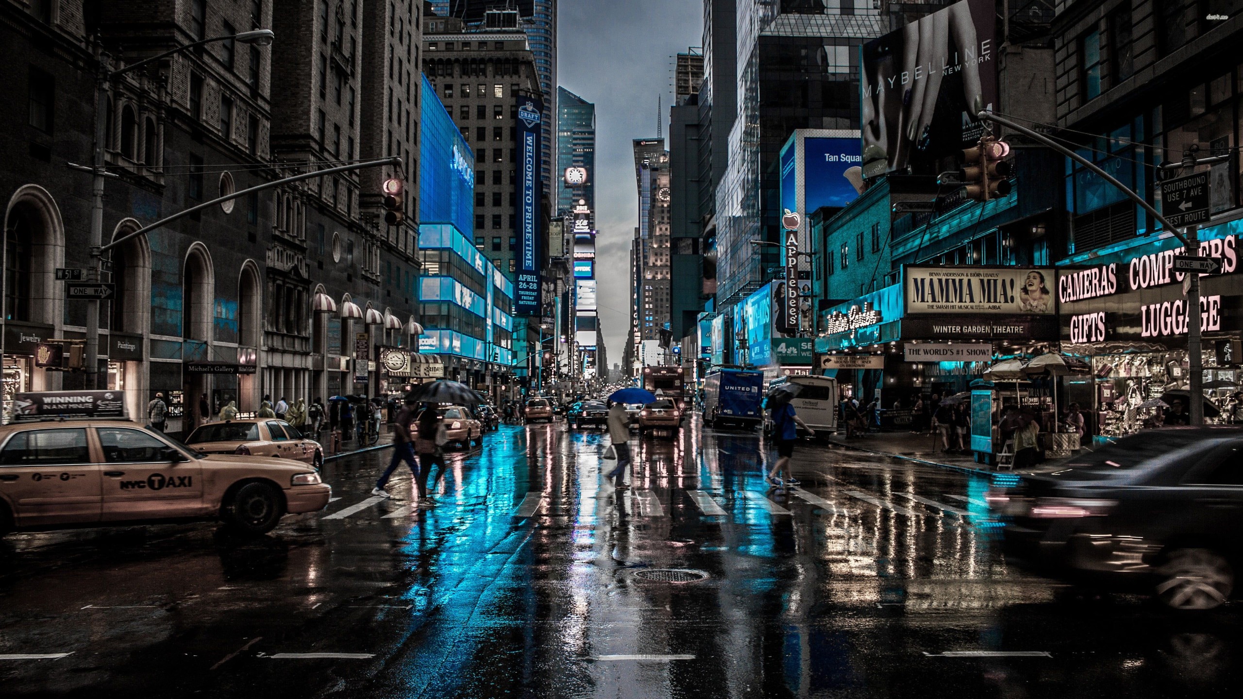 Rainy Times Square City 4K Wallpaper – free HD wallpaper