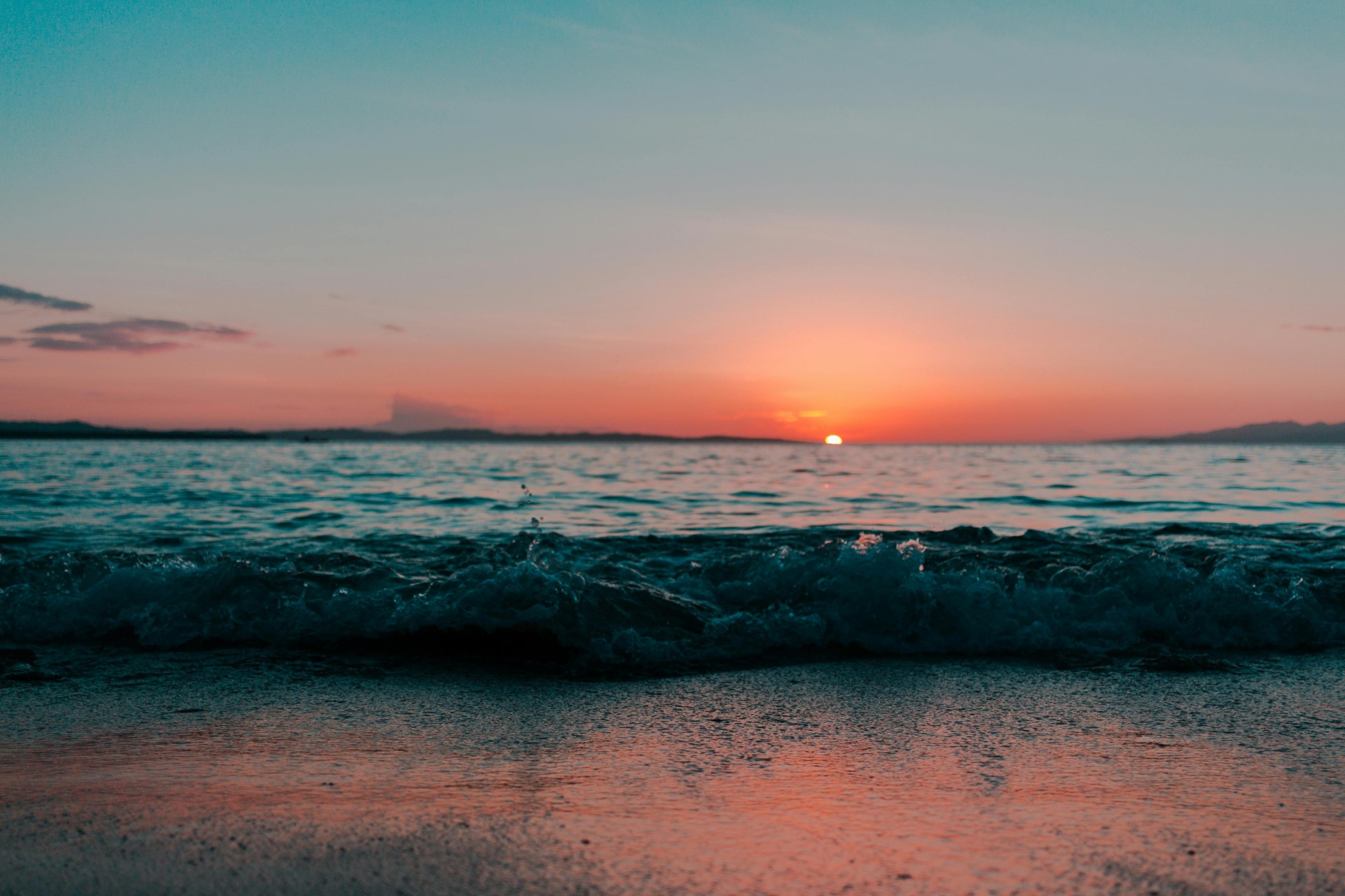 Sunset Beach Waves Wallpaper – free HD wallpaper
