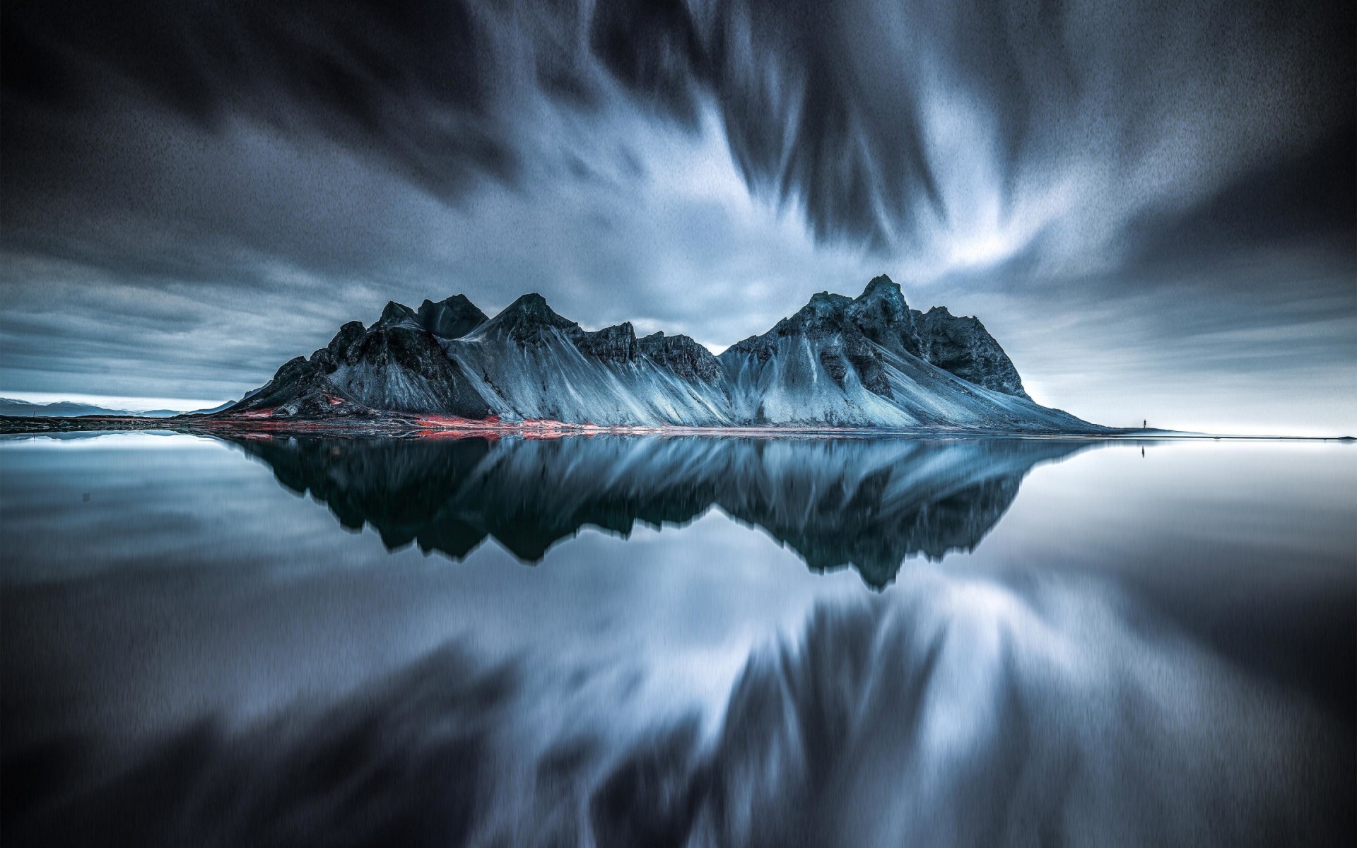 Vestrahorn Mountain Reflection Wallpaper – free HD wallpaper